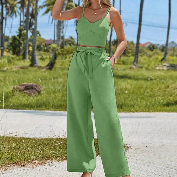 Green Casual Women's Spring Break Solid Cami Top & Wide Leg Pants Two Piece Set - Picture 3 of 7